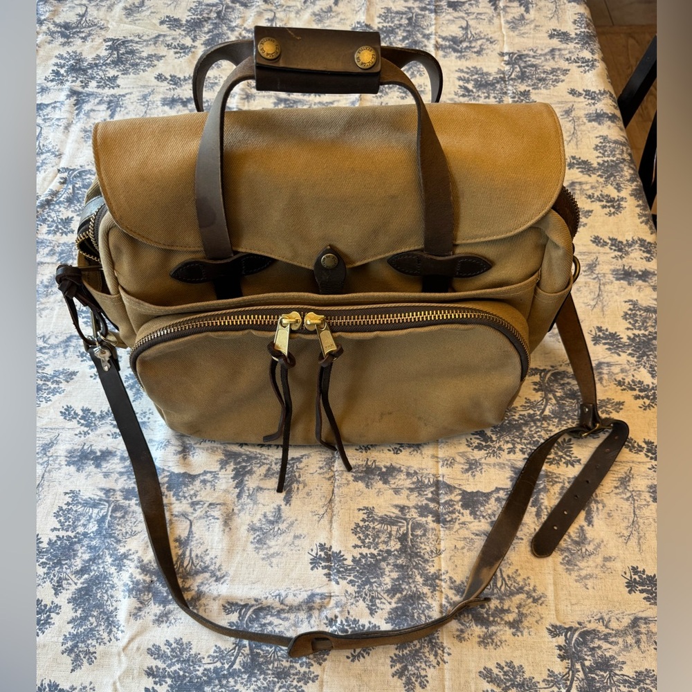 Filson 258 rugged computer bag - image 1